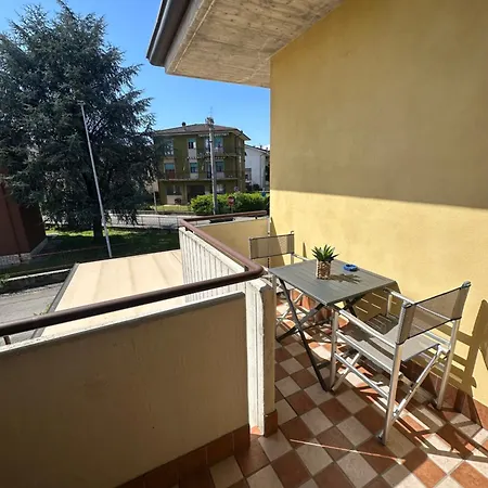 Stadio Lägenhet Bussolengo